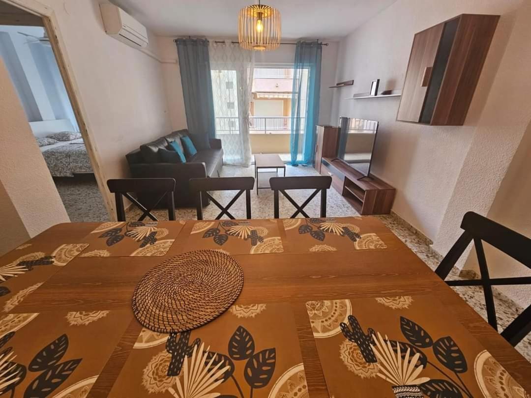 Terezia Apartamento Torrevieja Bagian luar foto