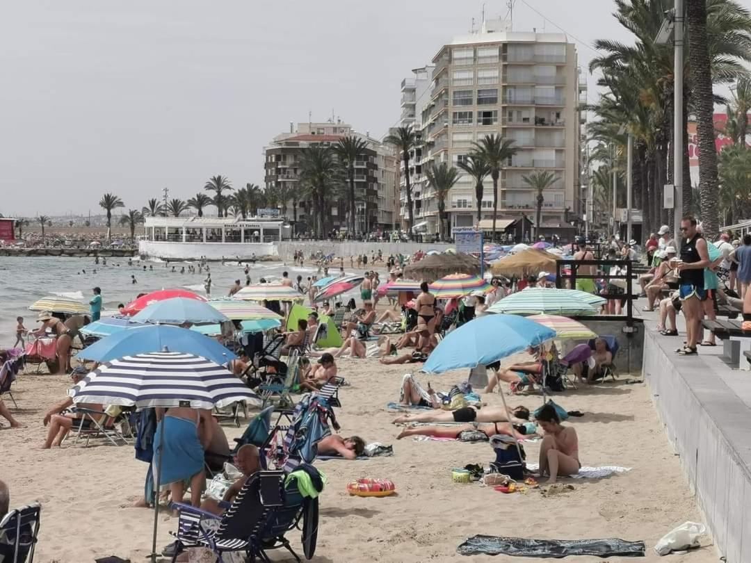 Terezia Apartamento Torrevieja Bagian luar foto