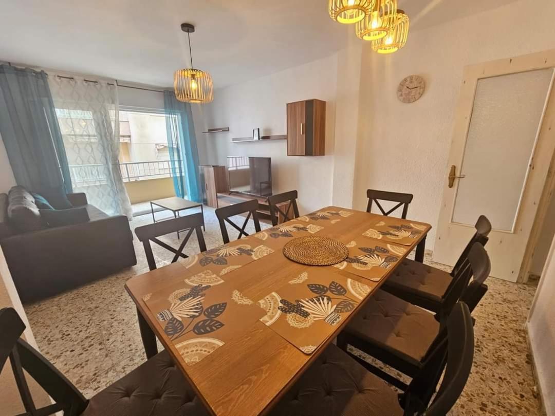 Terezia Apartamento Torrevieja Bagian luar foto