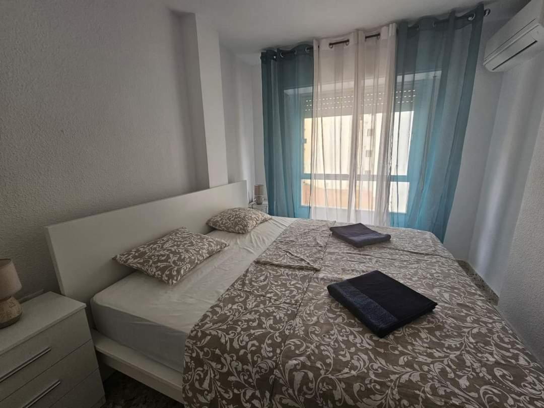 Terezia Apartamento Torrevieja Bagian luar foto